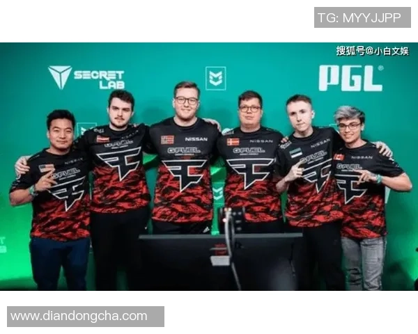 CSGO赛事热议JDG战队节奏引发玩家争论与思考